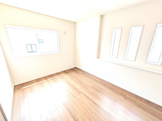 土浦市小岩田東2丁目　6期　新築戸建て　1号棟の洋室