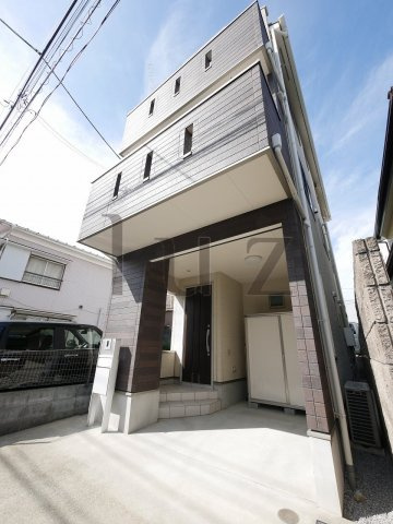 横浜市神奈川区神奈川１丁目の一戸建ての外観