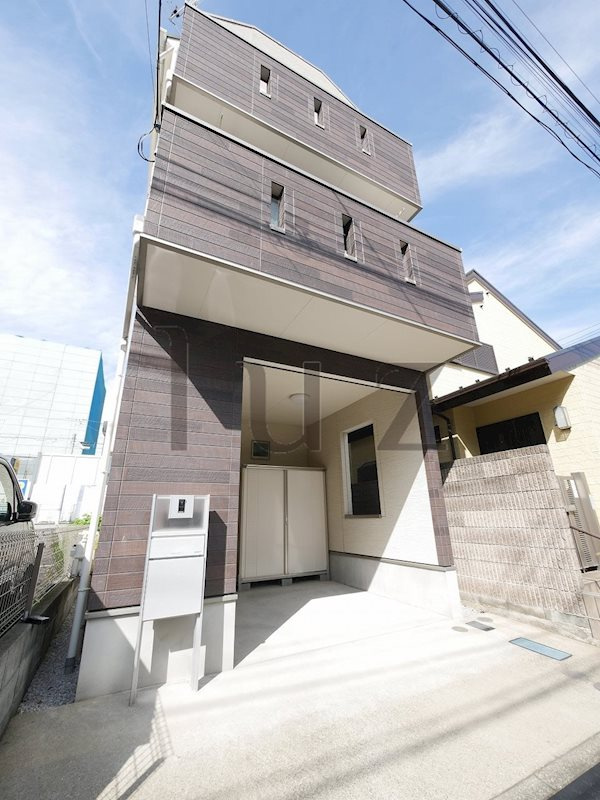 横浜市神奈川区神奈川１丁目の一戸建て