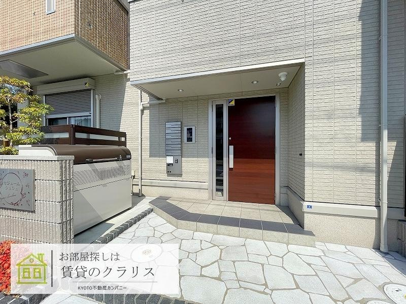 セジュールシュシュのエントランス