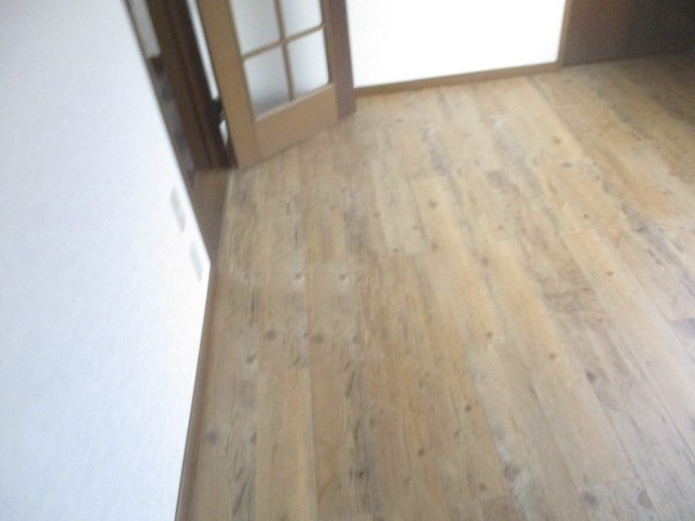 ＯＺ弐番街の洋室