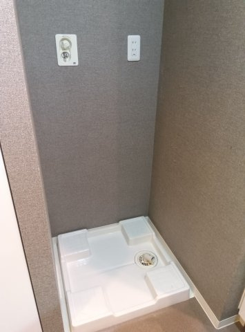 シティタワー西梅田の洗面所|洗濯機置場です。