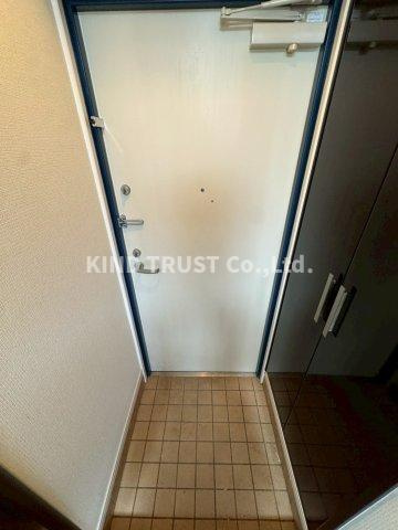 ナオシス長柄東の玄関|収納もある玄関です