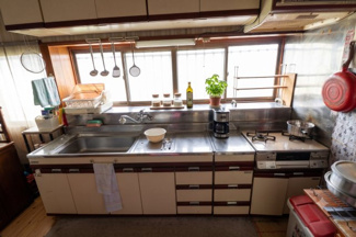 【キッチン】 | 笠間市来栖5LDK平屋中古住宅 | ※一部写真が見やすいように家具・荷物等を消しています。