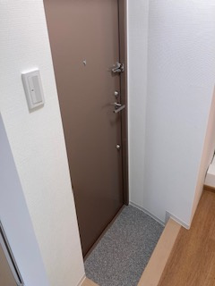 リベール弥生の玄関