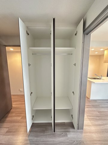 SK RESIDENCES SHINSAIBASHI (旧 SK RESIDENCE)の収納