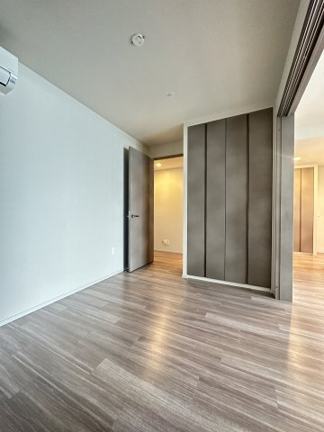 SK RESIDENCES SHINSAIBASHI (旧 SK RESIDENCE)の居間・リビング