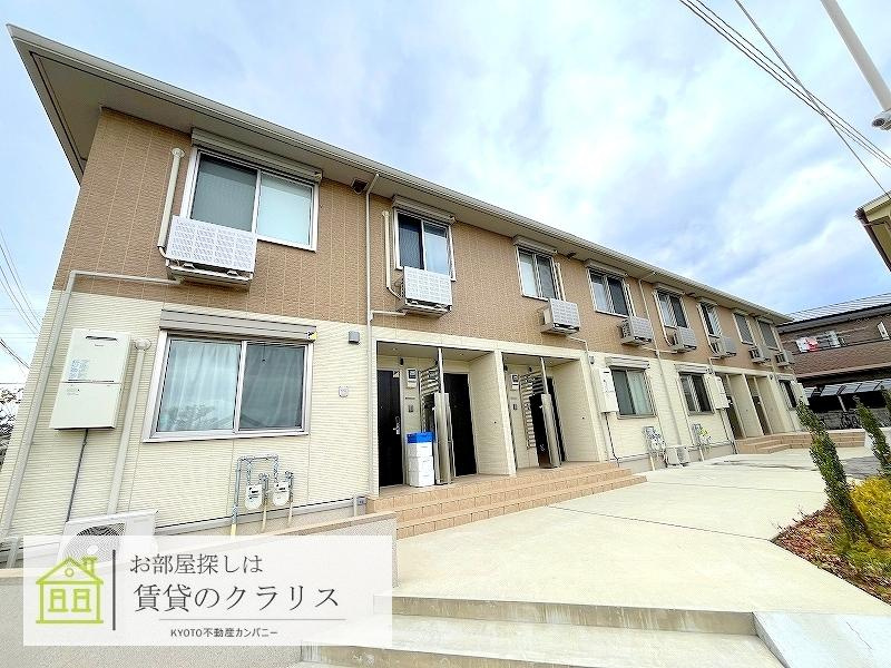 フローラ西向日の外観