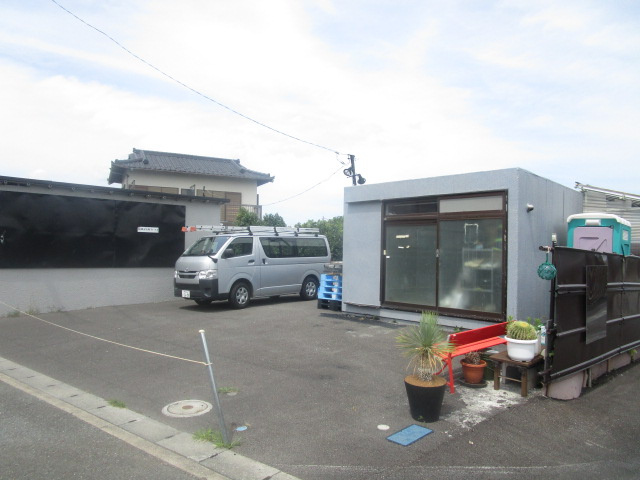横浜市戸塚区汲沢町の倉庫