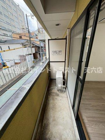 パライッソおくのバルコニー|お洗濯にも便利なバルコニー付き