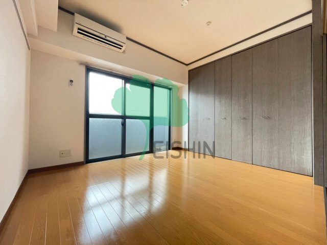 ロイヤル神屋の寝室|寝室です。