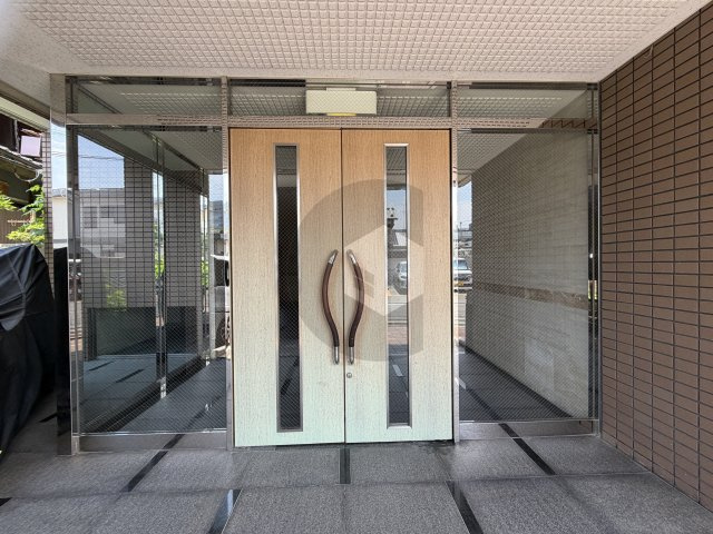 クオーレ今米のエントランス