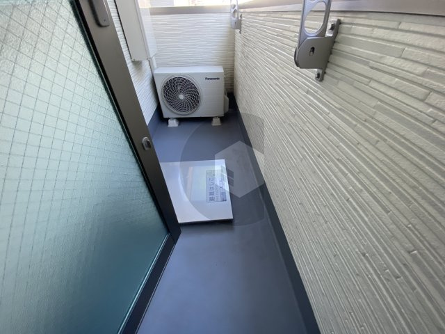 フジパレス高井田西1番館のバルコニー