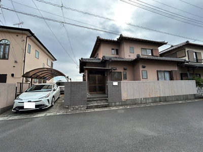 【外観】 | 三島市萩 中古戸建て | 外壁塗装・水回り設備交換など内外装リフォーム済み住宅　伊豆縦貫道や幹線道路へのアクセス良好で通勤やお出かけにも便利です。