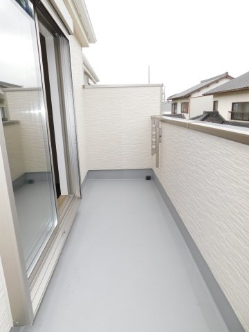 名古屋市港区東茶屋１丁目の新築一戸建のバルコニー|◇バルコニー◇　　南面で陽当り良好なワイドバルコニー♪