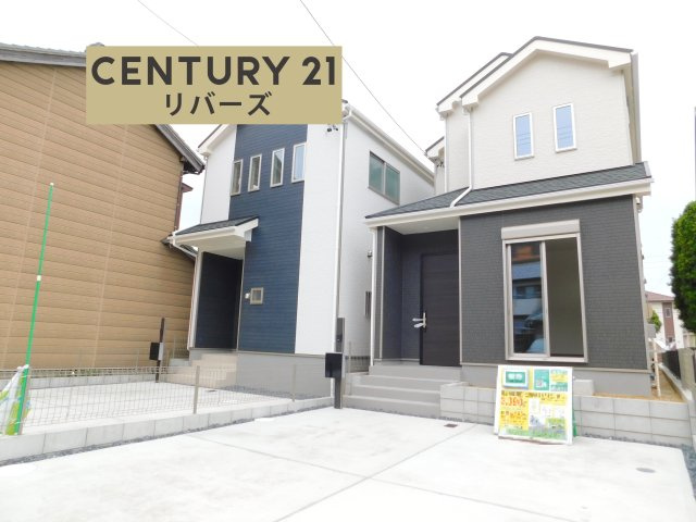 名古屋市港区東茶屋１丁目の新築一戸建の外観|☆Ａ号棟☆　　新価格！！いつでも見学できます♪（お問合せ当日、平日、水曜、夜間でもＯＫ）　敷地４４．７１坪！　駐車並列２台ＯＫ　天然芝の広い庭♪　ワイドバルコニー！　小・中学校や商業施設など近隣充実♪
