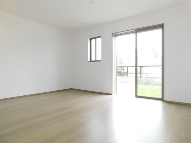 名古屋市港区東茶屋１丁目の新築一戸建の居間・リビング|◇リビング◇　　南面で明るいリビング約１６．１２帖　開放感のあるリビング♪