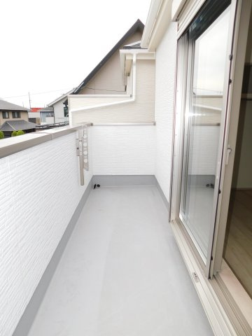 名古屋市港区東茶屋１丁目の新築一戸建のバルコニー|◇バルコニー◇　　南面で陽当り良好なワイドバルコニー♪