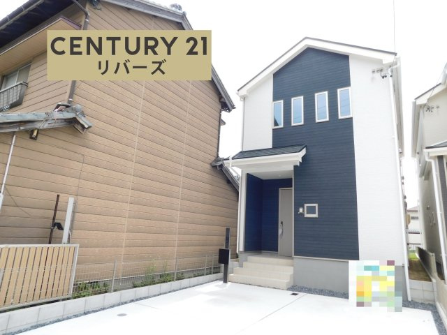 名古屋市港区東茶屋１丁目の新築一戸建の外観|☆残り１棟☆　　新価格！！いつでも見学できます♪（お問合せ当日、平日、水曜、夜間でもＯＫ）　敷地４５．８０坪！　駐車並列２台ＯＫ！　天然芝の広い庭付き♪　小・中学校や商業施設徒歩１０分圏内の好立地♪
