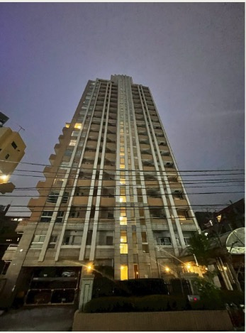 ★仲介手数料無料★ファミール新宿グランスィートタワーの外観