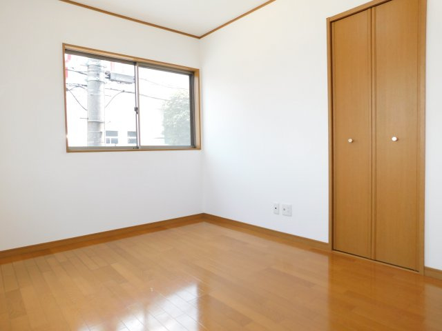 名古屋市北区中味鋺３丁目の中古一戸建の洋室|◇洋室◇　　明るい洋室約６．０帖　全居室収納完備！　
