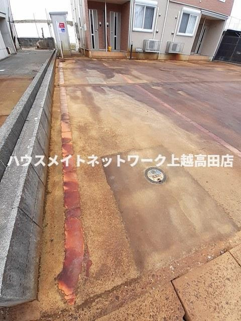 グランデールの駐車場|消雪付駐車場