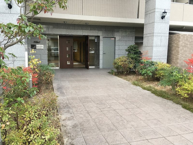 【エントランス】ルミネソレイユ江坂