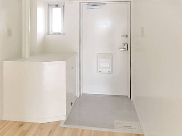 ビレッジハウス江戸川台4号棟の玄関|ビレッジハウスの同一物件・同一タイプの間取りの写真です