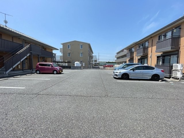 リヴェールマリーズ　Ａの駐車場|駐車場