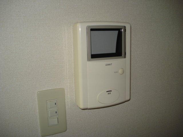 ルーラルハウスの内装|カメラ付インターホン