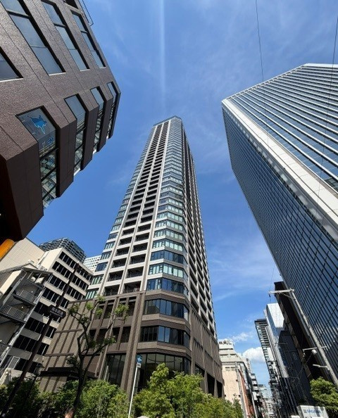 ＢＲＡＮＺ　ＴＯＷＥＲ　大阪本町の外観