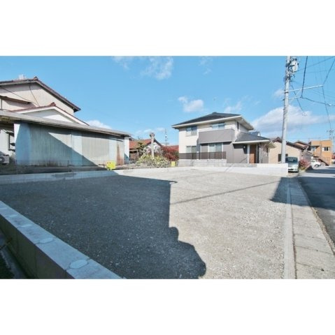 岐阜市市橋６丁目の駐車場の外観