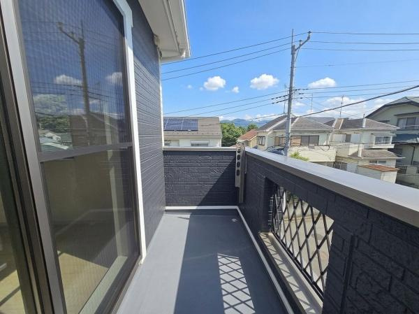 横浜市港南区笹下６丁目の中古一戸建のバルコニー|陽当り良好のバルコニー！
風通しもよく気持ちいいです