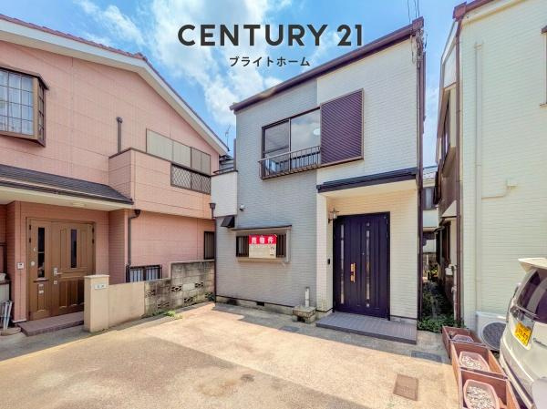 横浜市鶴見区上末吉５丁目の中古一戸建の前面道路含む現地写真|車通りが少ない為、小さなお子様にも安心です。
是非一度、現地へ起こしください。