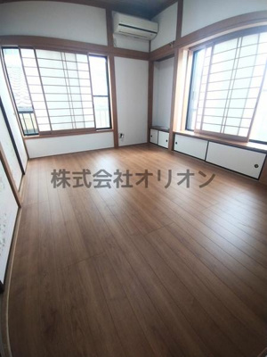 【洋室】 | 練馬区田柄1丁目戸建 | 2階6.0帖洋室（和室から改装）