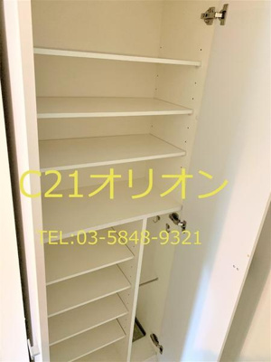 【玄関】 | B CITY APARTMENT TOKYO NERIMA | シューズBOX