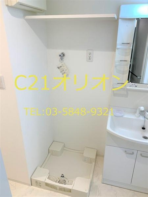 【内装】 | B CITY APARTMENT TOKYO NERIMA | 室内洗濯機置場