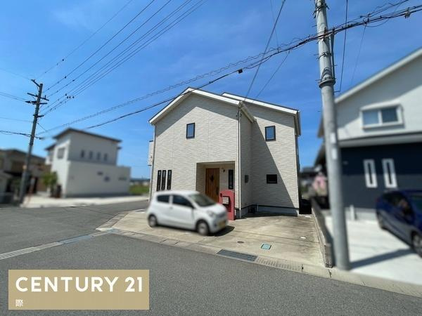 岩出市水栖　中古戸建の前面道路含む現地写真