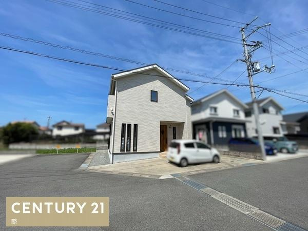 岩出市水栖　中古戸建の前面道路含む現地写真
