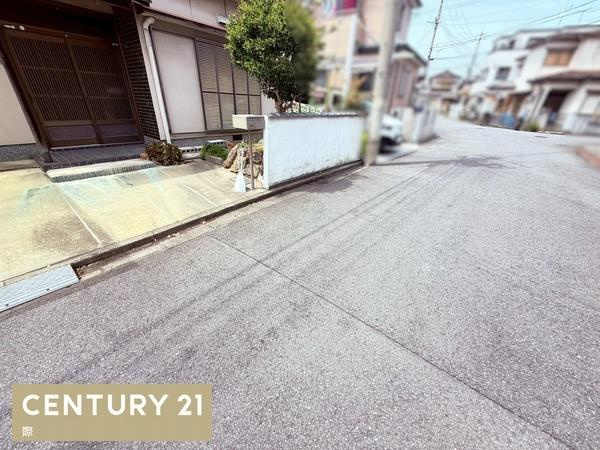 和歌山市秋月　土地の前面道路含む現地写真