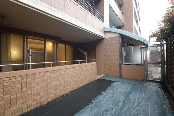 サンメゾン枚方朝日丘かえで館　中古 マンションの庭