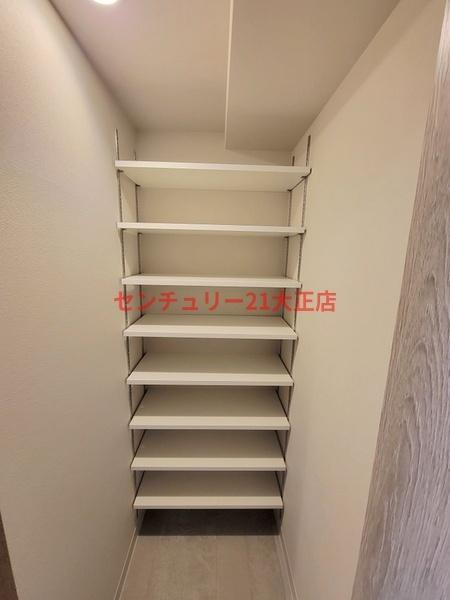 Louis Residence 弁天町の収納|★シューズインクローゼットはこんな感じ★