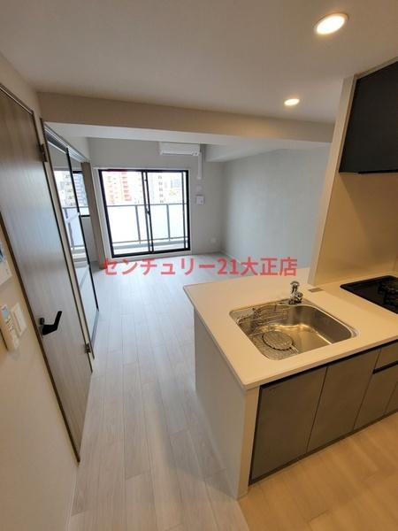 Louis Residence 弁天町の居間・リビング|★広々して気持ちいい★