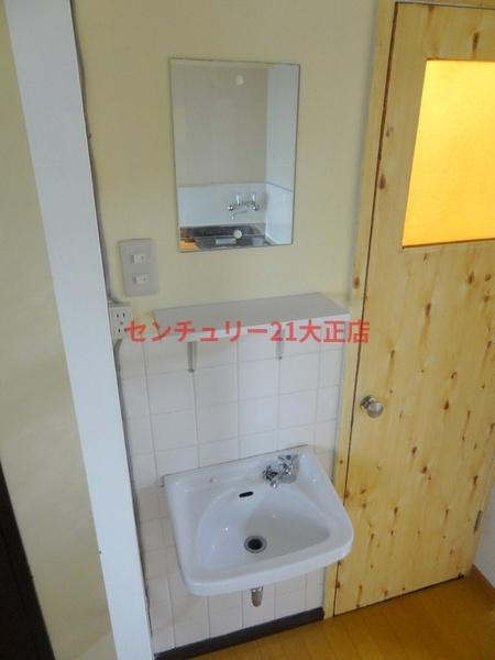 北恩加島住宅2号棟の洗面所