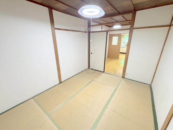 カノウビルの和室