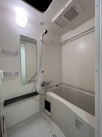 プレサンス今池駅前フェルディノ　名古屋市賃貸　仲介手数料無料の浴室|バス