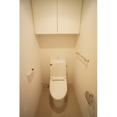 【トイレ】 | ウォシュレット付きが嬉しいトイレです。