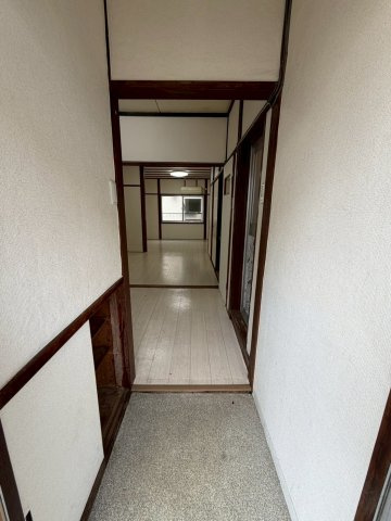 魚崎荘の玄関