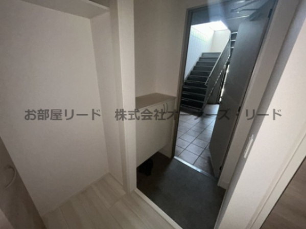 D-ROOMクレスト国分のバルコニー