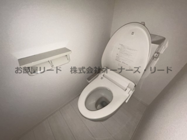 D-ROOMクレスト国分のトイレ